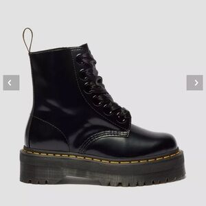 Dr. Martens Molly Platform Boots size 7